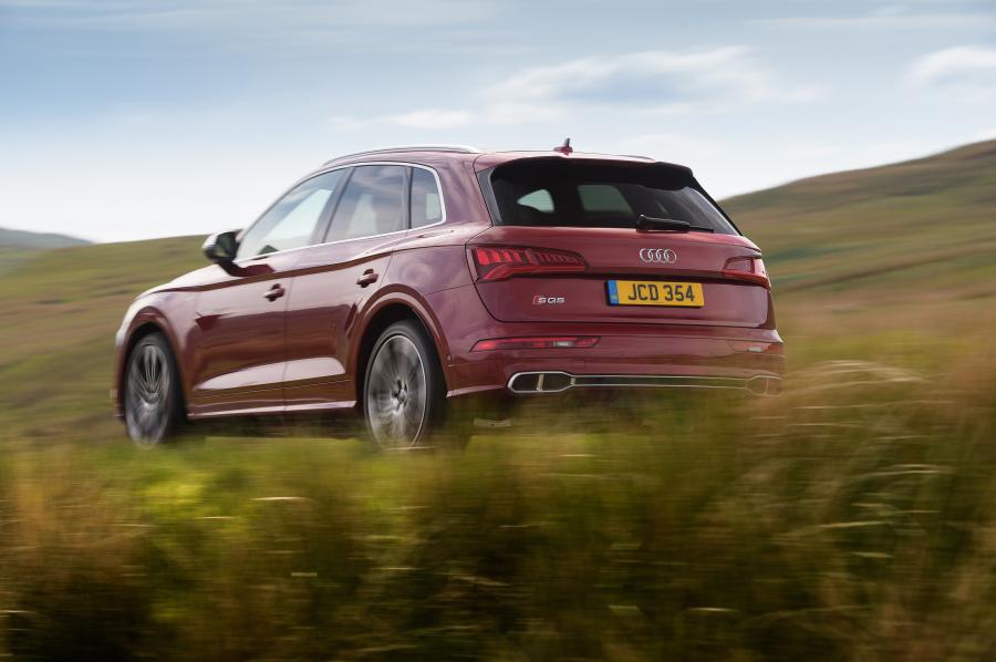  Audi SQ5 3.0 TFSI 2017 года  (UK) (фото 28 из 40)